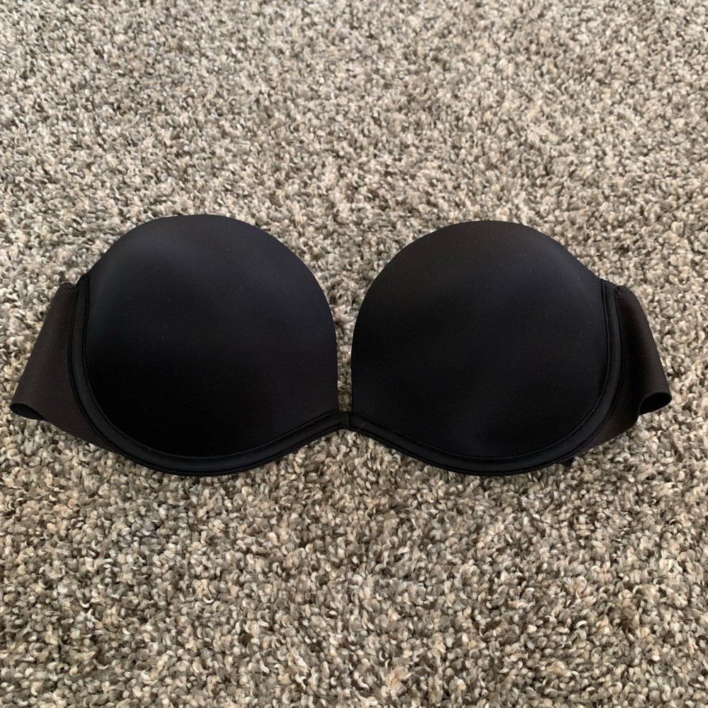 NWOT Victoria’s Secret Bare Every Way Bra
